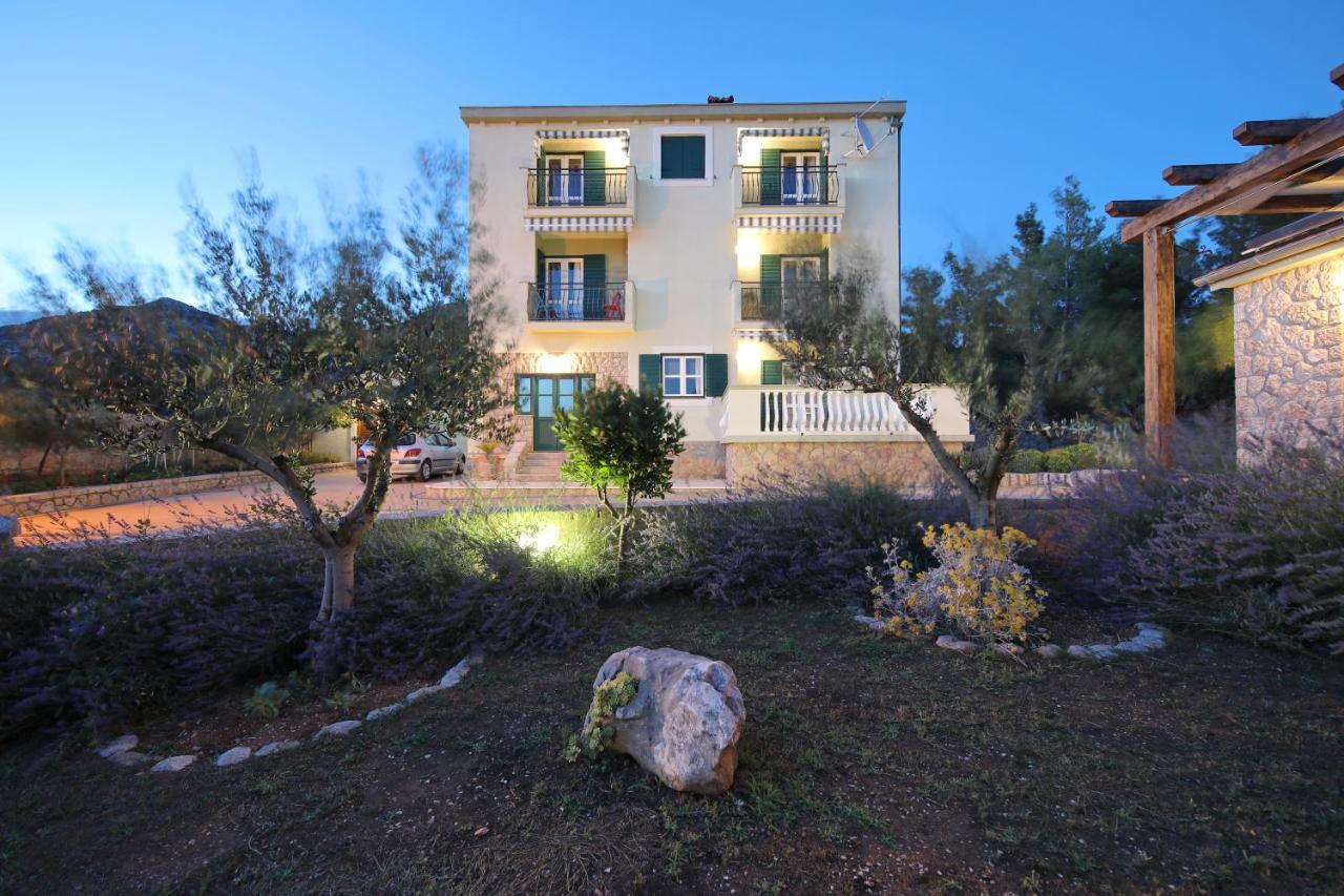 In Olive Garden Leilighet Starigrad Paklenica Eksteriør bilde